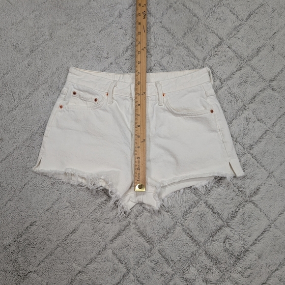 GRLFRND Shorts Womens 25 White Cindy Rock Me Gently Cut Off Denim HR - Picture 4 of 8